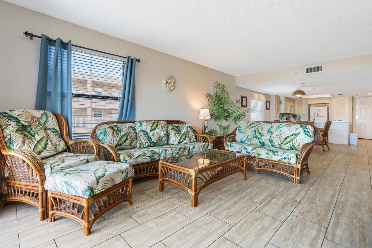 401 Beach Place Condos سانت بيتي بيتش المظهر الخارجي الصورة