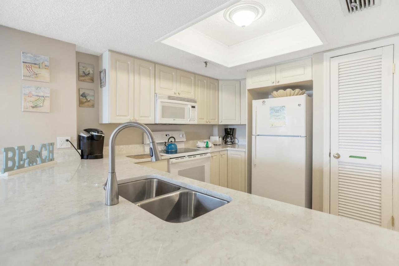 401 Beach Place Condos سانت بيتي بيتش المظهر الخارجي الصورة