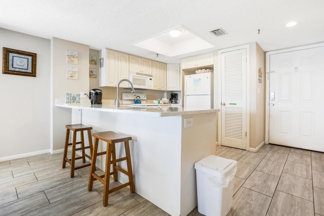 401 Beach Place Condos سانت بيتي بيتش المظهر الخارجي الصورة
